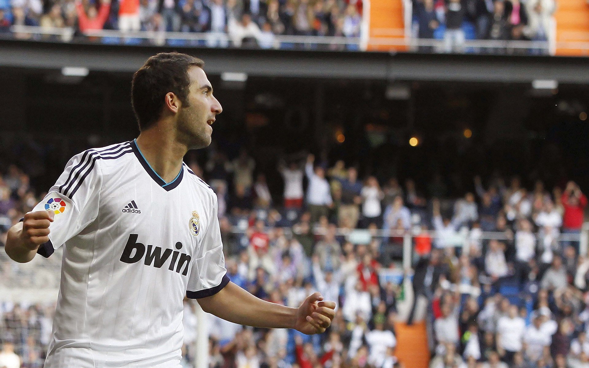 智利钢铁防线碾压克罗地亚,卡瓦哈尔的战术革命如何改写南美足球格局?